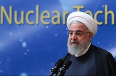 Iran dreig om hoëvlak-uraanverryking te hervat te midde van Amerikaanse sanksies