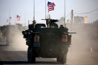 Sirië: Trump bevestig voortgesette Amerikaanse militêre teenwoordigheid